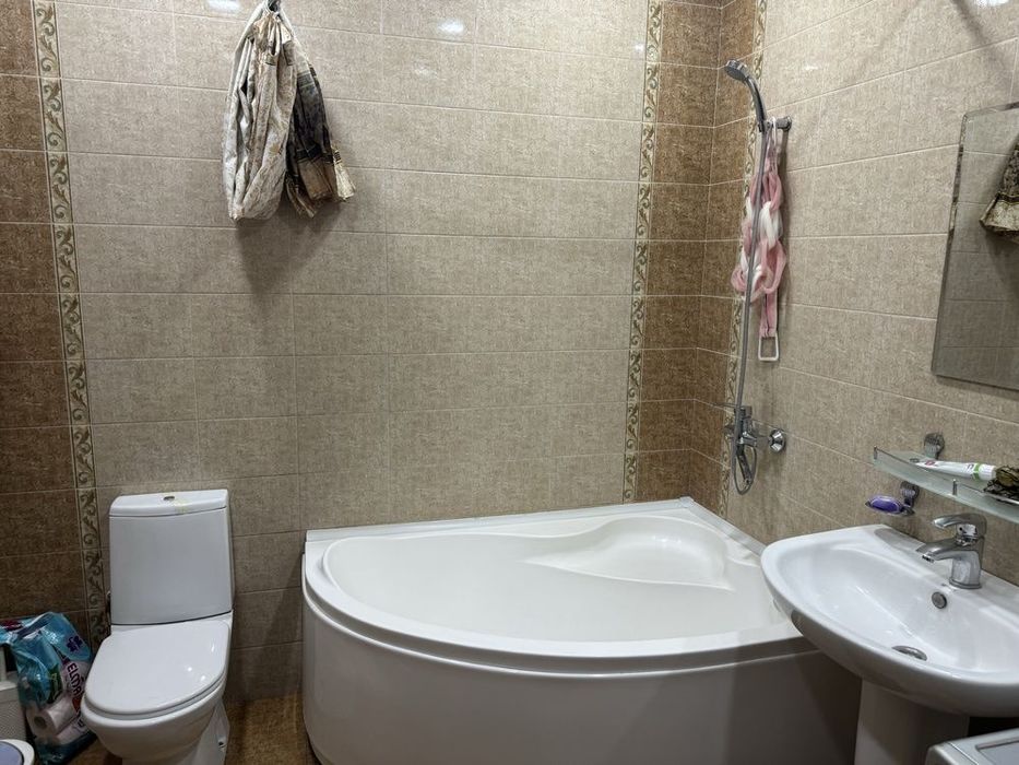 Dombirabod mahalla 3.7 sotix 6 xona