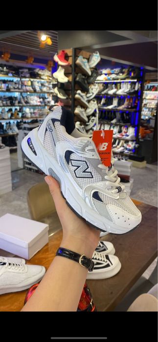 Рубашки в школу, школьные мальчик и девочка