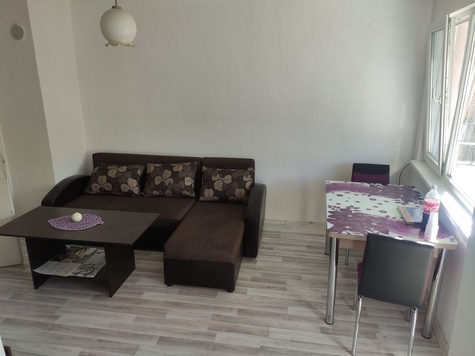 Дава се под наем Едностаен апартамент в Пещера - 56 кв.м за 199.41 € - Снимка #1