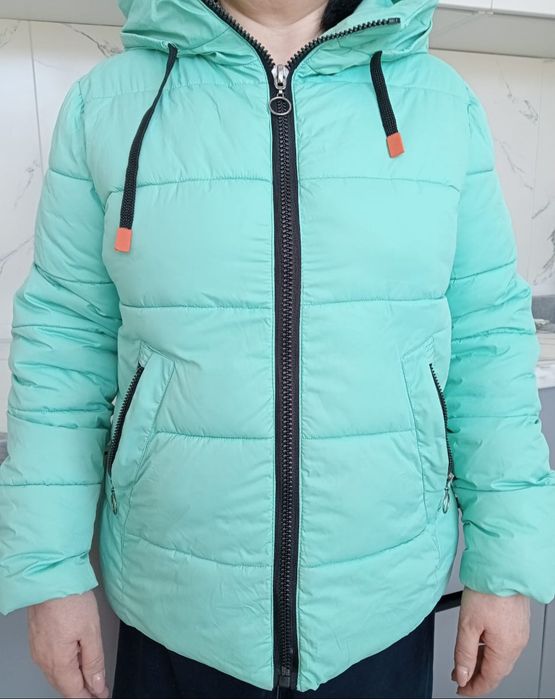 Продам куртки Недорого!