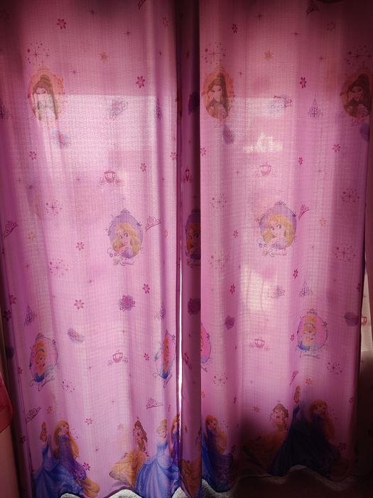 Perdea și draperie prințese