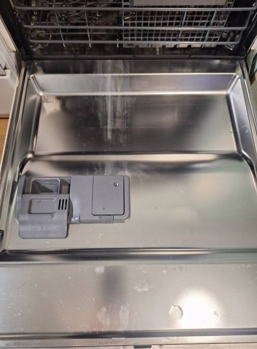 Съдомиална Whirlpool
