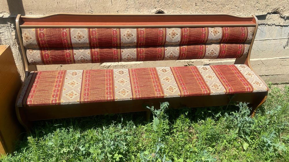 Продам кухонный диван
