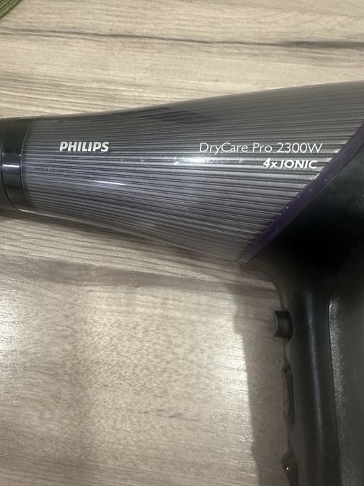 Фен Philips профессиональный