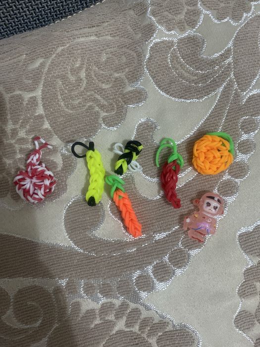 фигурки из резинок