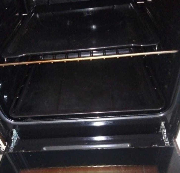 Продам электроплиту