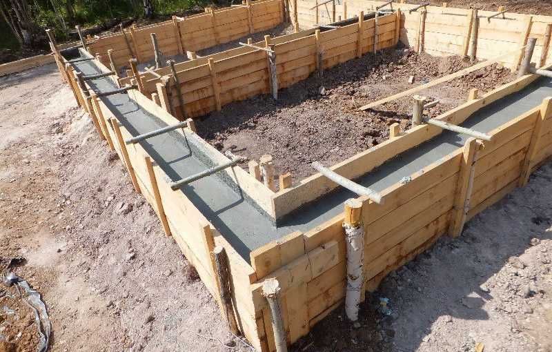 Заливаем фундамент | Кладка | Штукатурка | Стяжка | Стройка под ключ