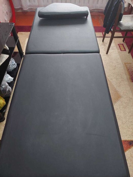 Массажная кушетка