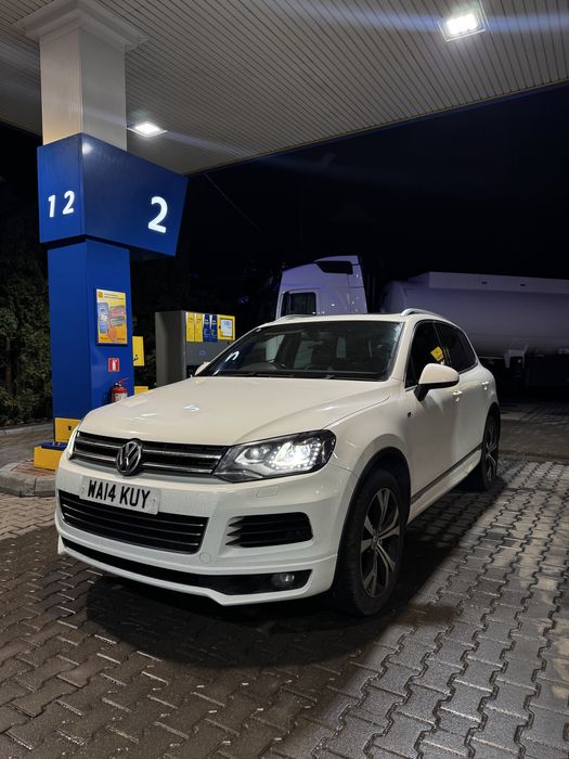 Dezmembrez Touareg 7p r line 3.0 tdi CRCA  alb led bixenon