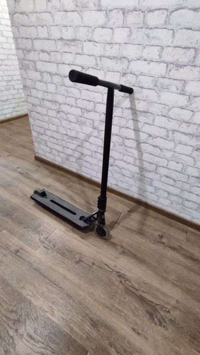 Трюковой самокат Tech Team Zorg Pro