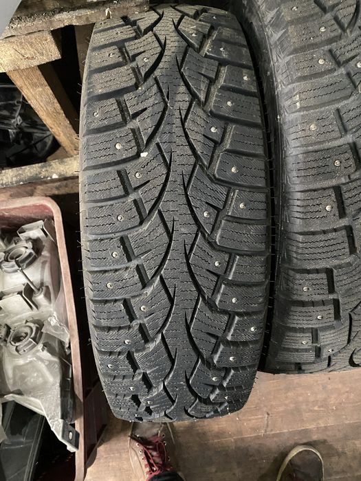 Продам резину Centara