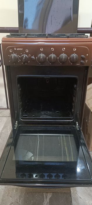 Продаю газовую плиту
