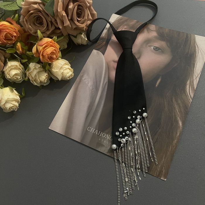 Брошь, шашбау, галстук, серьги