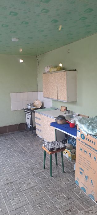 Xovli sotiladi Qarshi shahridan 5 sutix 4 xonali hamma sharoiti bor