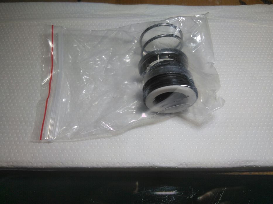 Механично уплътнение и пластмаси за wilo