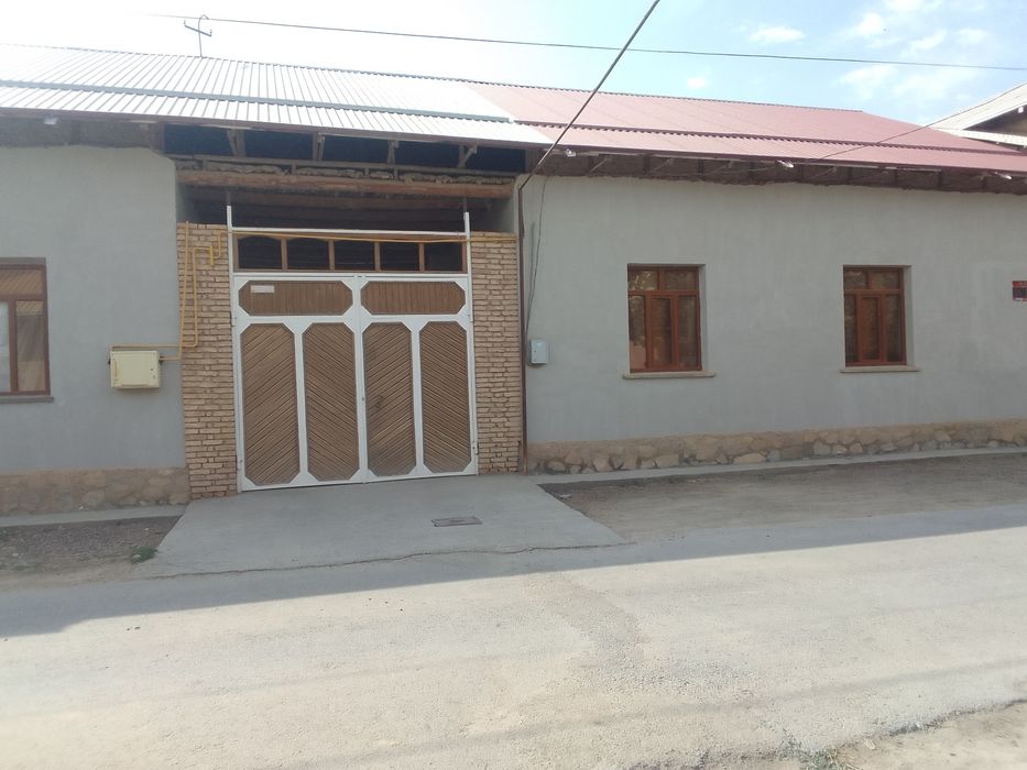 Ховли сотилади. Чуткарада