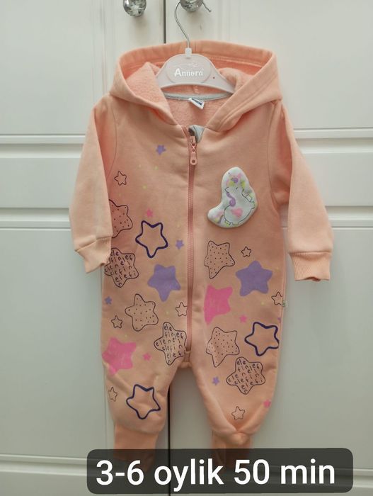 10 oylikdan 2 yoshgacha qiz bolalar uchun kiyimla