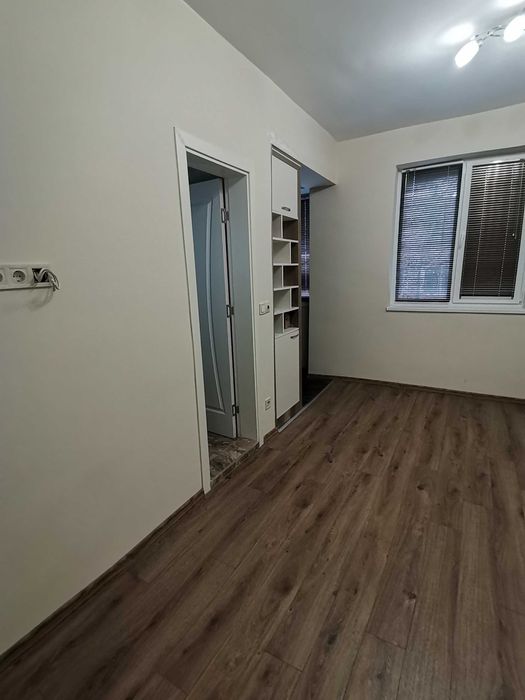 Дава се под наем Двустаен апартамент в Бургас, Център - 55 кв.м за 357 € - Снимка #5