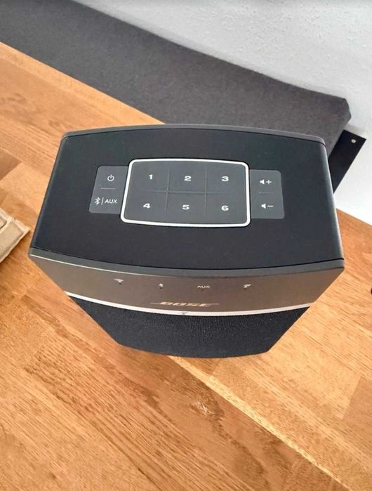 Bose soundtouch 10 wi-fi bluetooth speaker