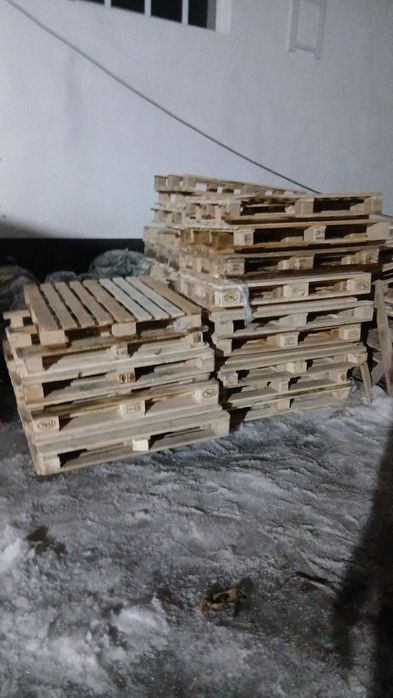 Продам поддоны в хорошем состоянииии