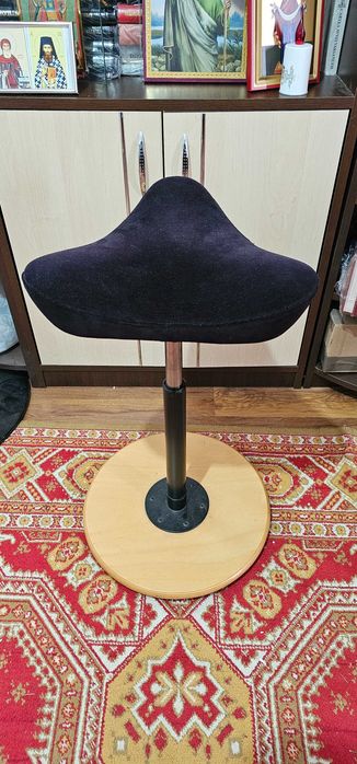 Scaun de bar vintage, cu tapițerie  textila  neagră