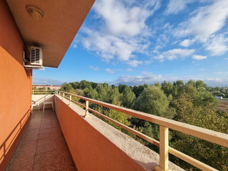 Продава се Тристаен апартамент в к.к. Слънчев бряг - 70 кв.м за 870 €/кв.м - Снимка #17