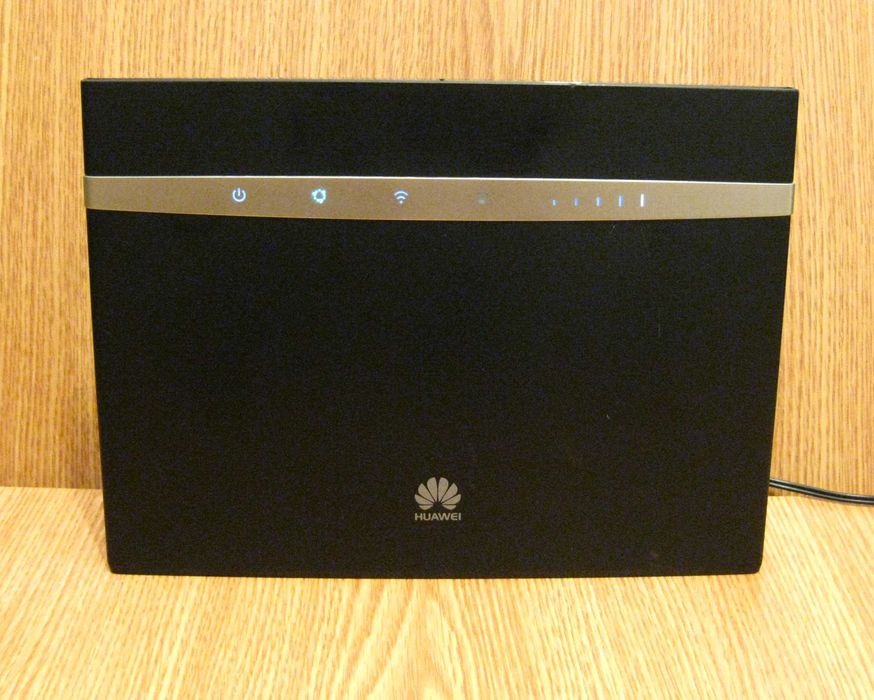 Huawei B525-s23a router WiFi modem cu SIM 4G+ LTE 300/50 Mbs