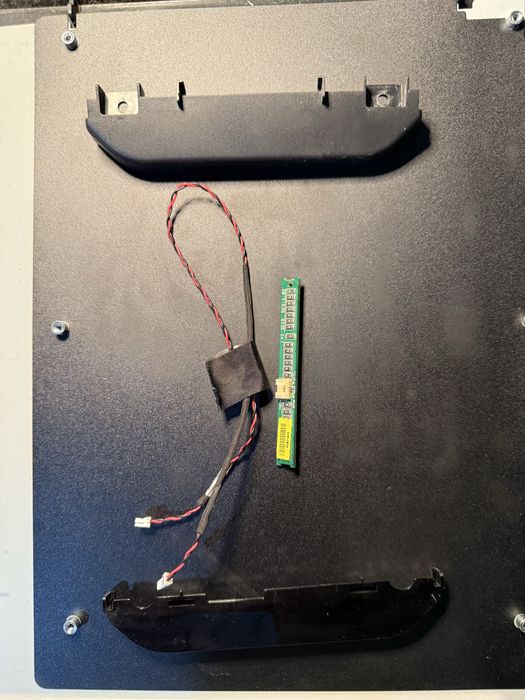 Части за Toshiba 40L7335D