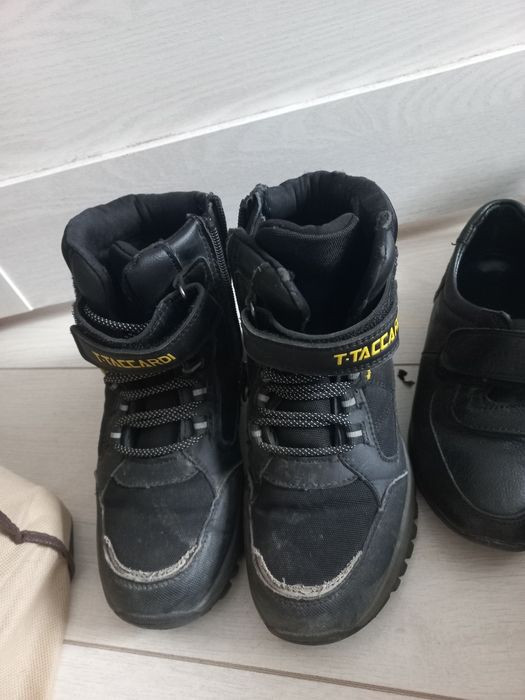 Продам детские туфли сопоги