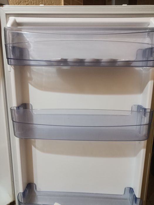 холодильник Бирюса