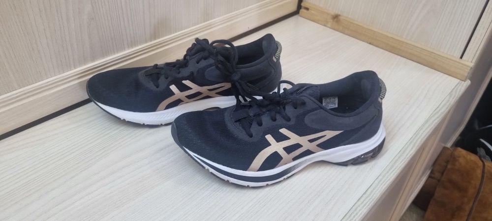 Кроссовки женские, летние, Asics