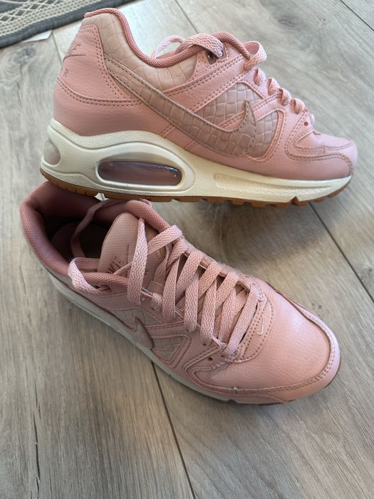Nike момиче ровози маратонки 38.5