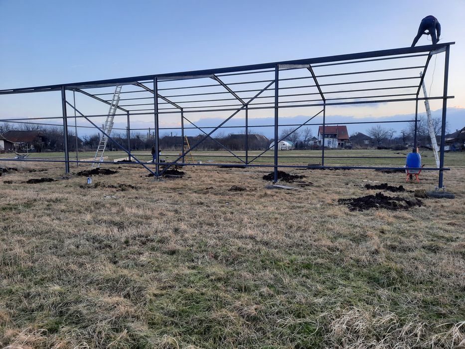 Vand si construiesc o gama larga de hale sau structuri metalice noi ne