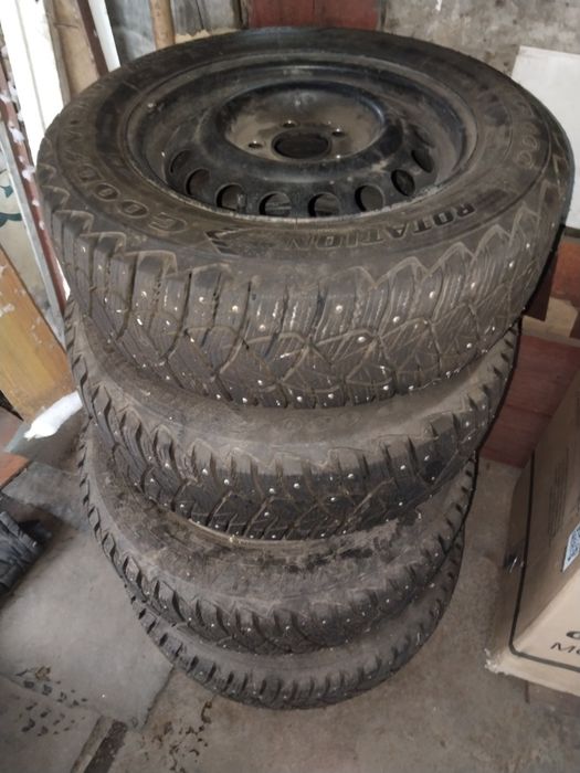 Продам колеса на мерс 124 штампы.