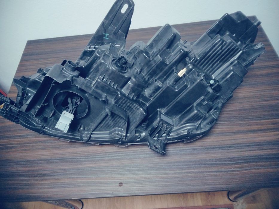 Far dreapta ford mustang Mach-e