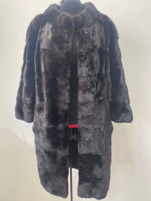 Скидка.Натуральная норковая шуба .Модель Шанель.Автоледи.Шикарная