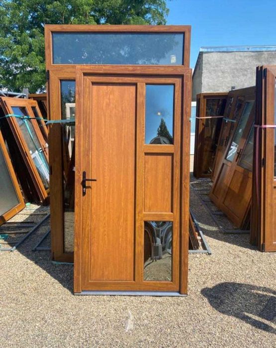 Usi sticla bombata noi stejar de la 2250 lei