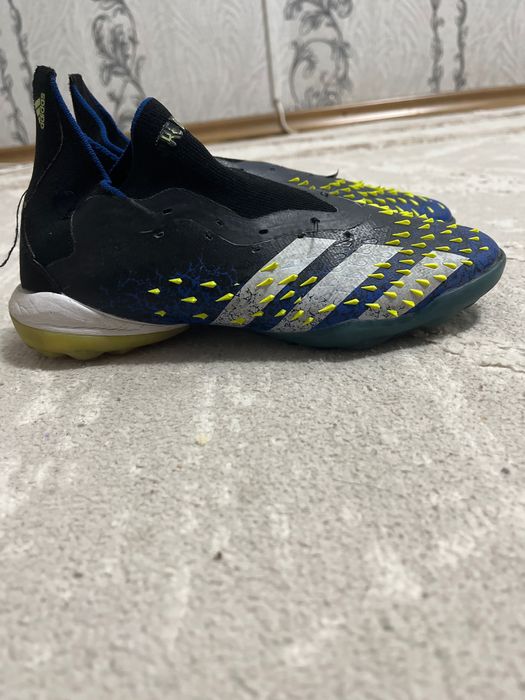 Продам сороконожки для футбола