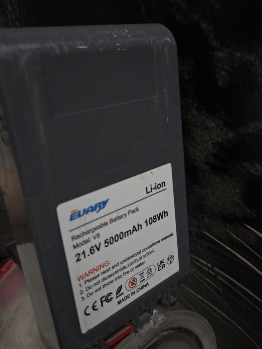 Dyson V8 Motorhead Acumulator Nou filtru