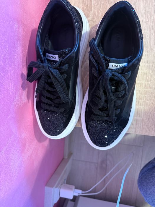 Обувки елегантни