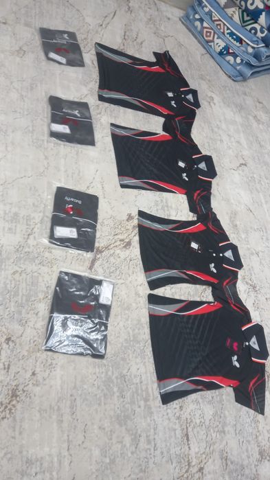 Теннисный форма.