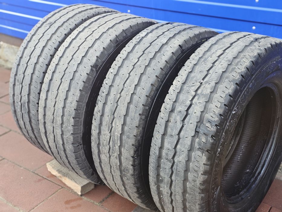 Продам шины 225 75 R16 Continental