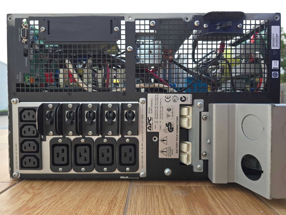 UPS 10Kva APC surt10000xli