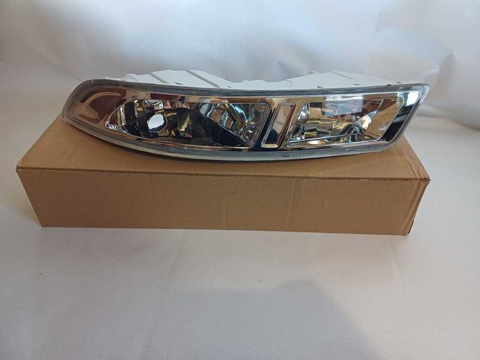 Противотуманка туманка Альмера Классик 2007/Nissan Almera Classic2010