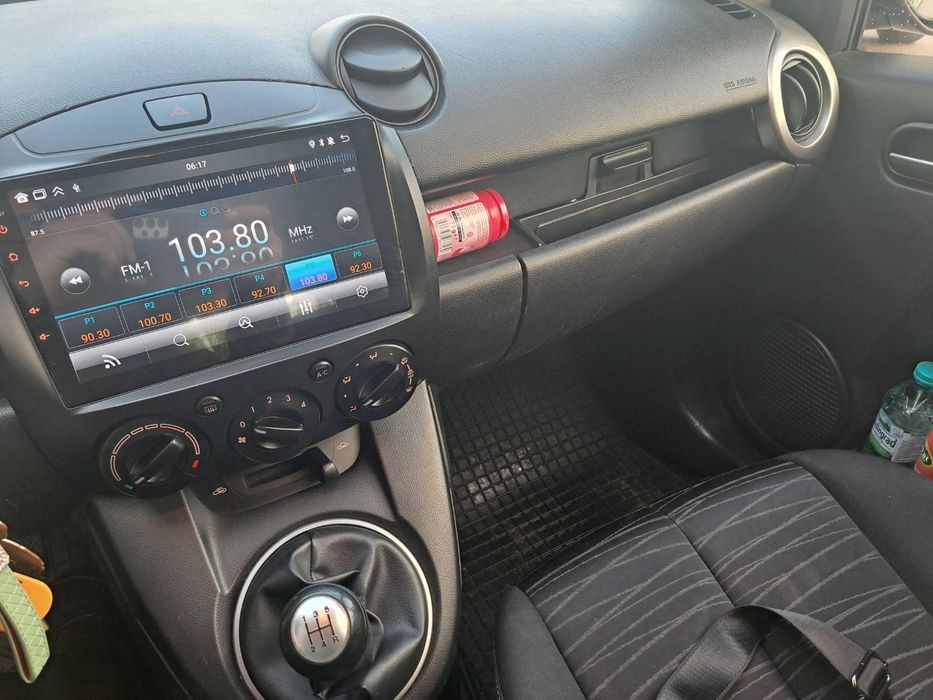 Мазда 2 / Mazda 2