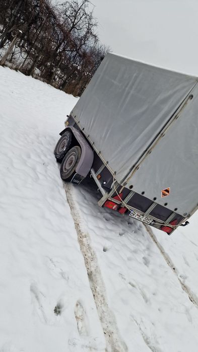Remorcă 2.000 Kg.