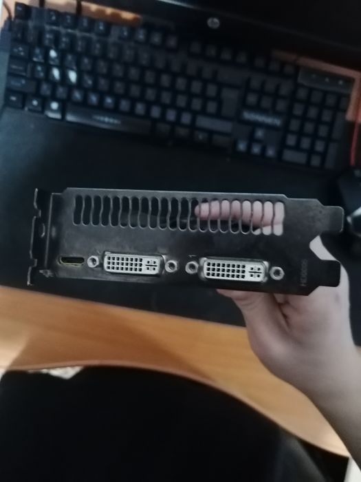 Видеокарта GTX 550 ti 1gb