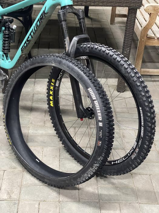 Maxxis 27.5 пара безкамерных .
