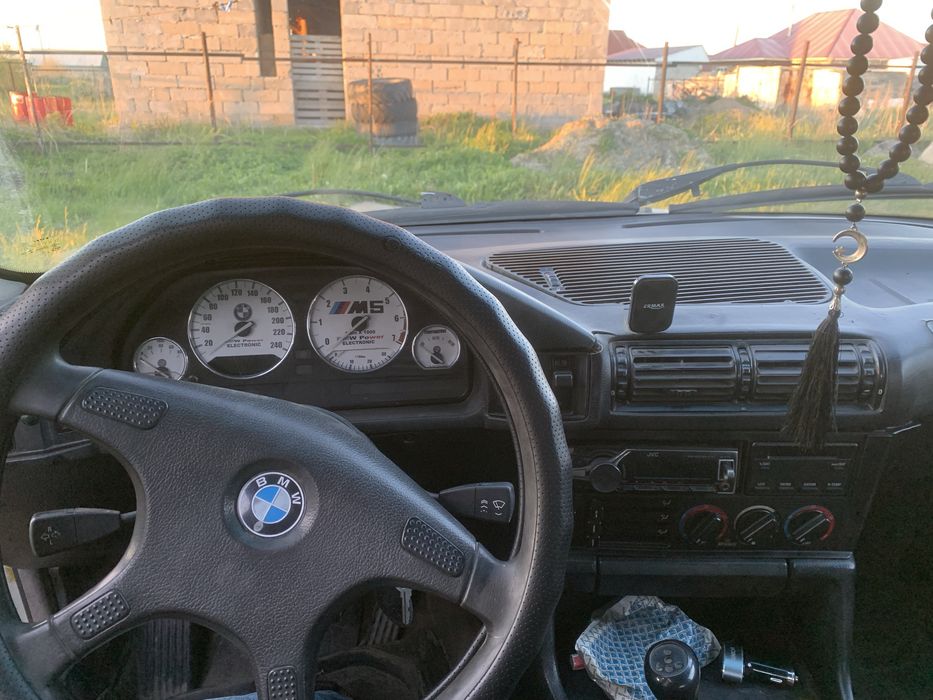 Продам bmw 520i