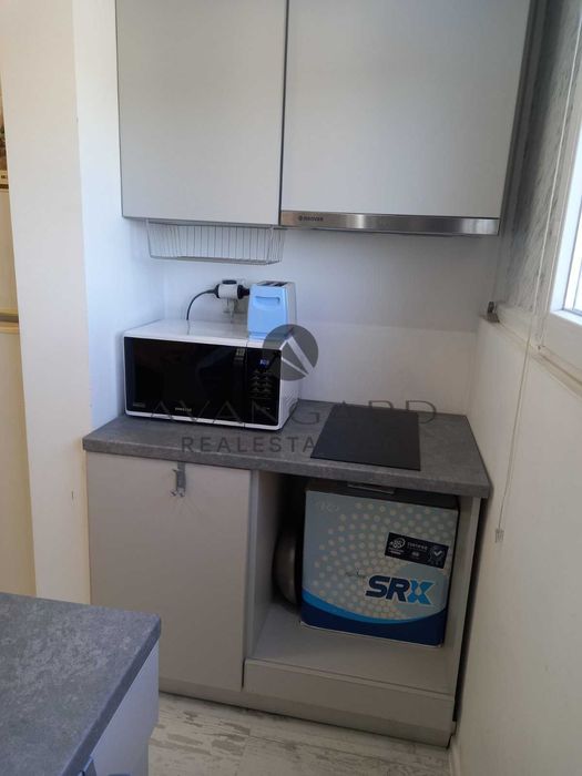 Продава се Тристаен апартамент в Пловдив, Младежки Хълм - 76 кв.м за 2303 €/кв.м - Снимка #3